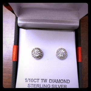 1/10 TW Diamond Sterling Silver stud earrings